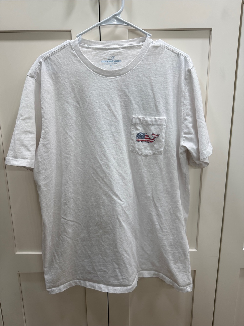 Vineyard Vines White Short-Sleeve Pocket Tee with American Flag Whale